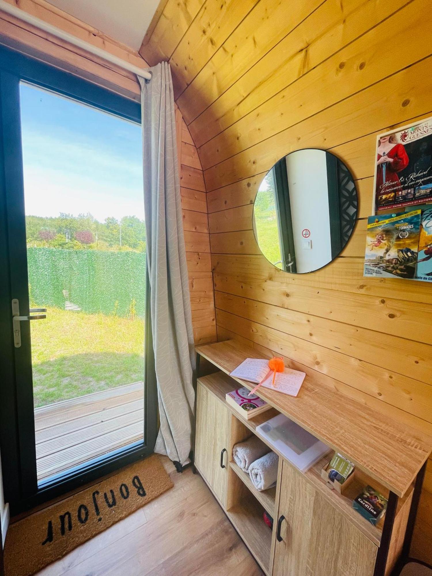 Logement Insolite : La Ruche Verte Monts-sur-Guesnes Zewnętrze zdjęcie